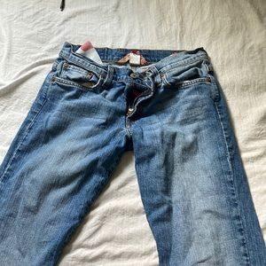 blue low waisted jeans